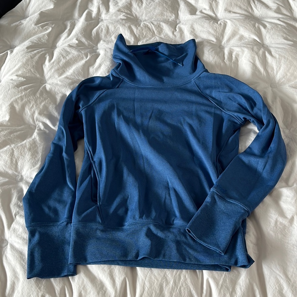 Marmot sweatshirt